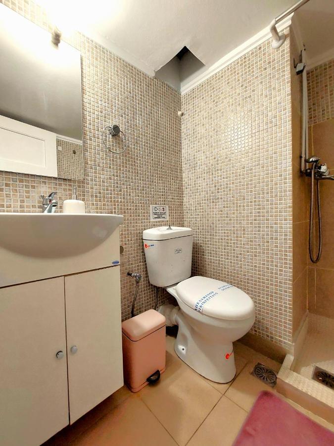 Petmeza16 Apartment Атина Екстериор снимка